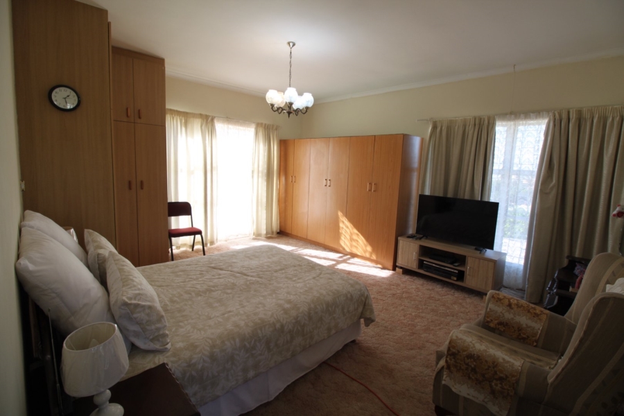 3 Bedroom Property for Sale in Parkside Eastern Cape